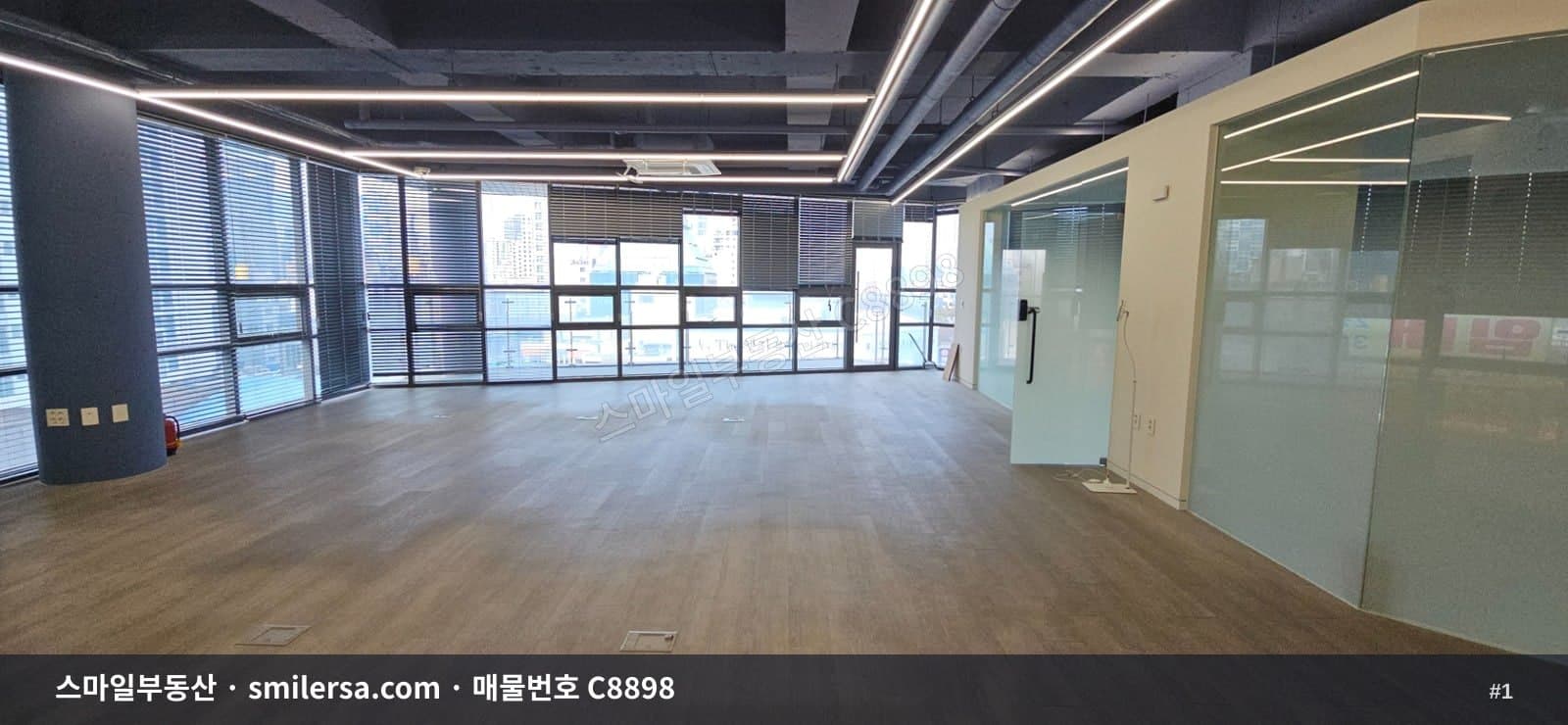 부산광역시 부산진구 전포동 상가 내부 사진 C8898