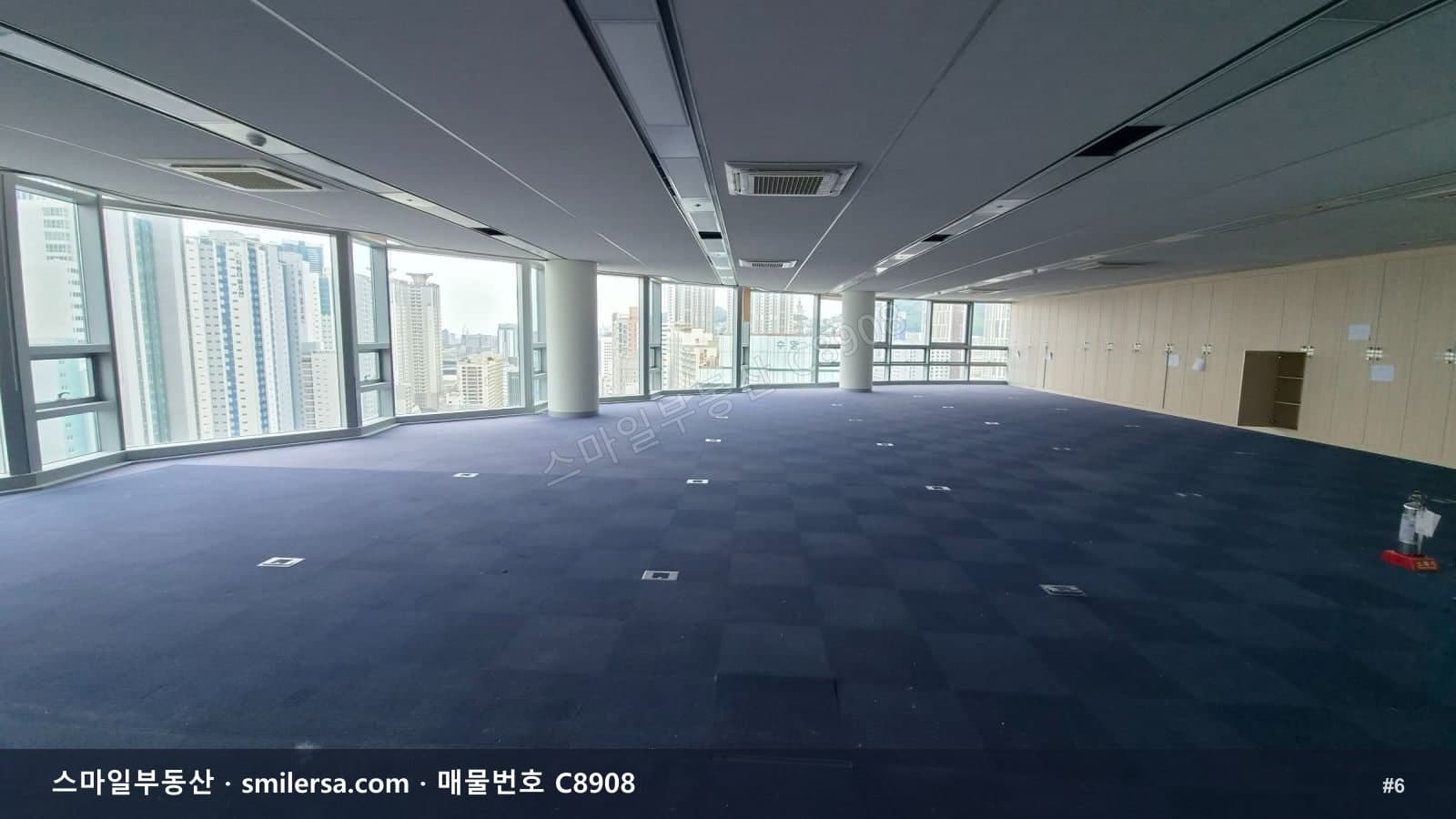 해수부 인근 관리 잘된 대형 사무실 썸네일 6