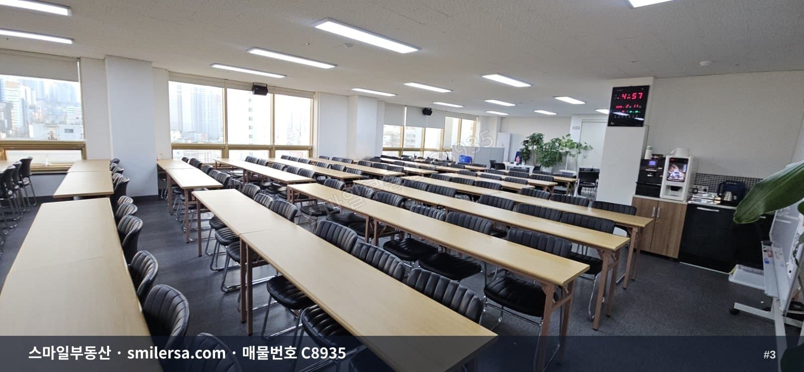 연산역 인근 깔끔하고 전망 좋은 중형 사무실 썸네일 3