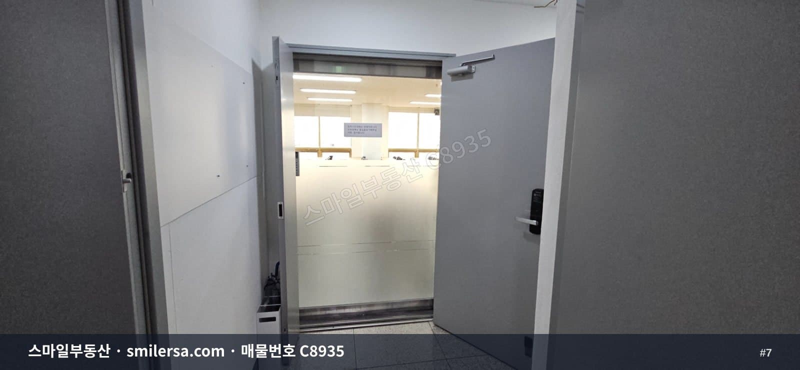 연산역 인근 깔끔하고 전망 좋은 중형 사무실 썸네일 7