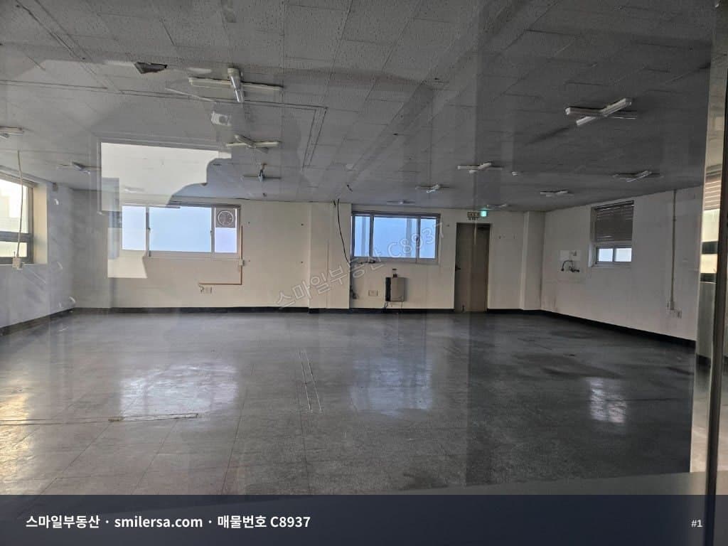 부산광역시 연제구 거제동 사무실 내부 사진 C8937