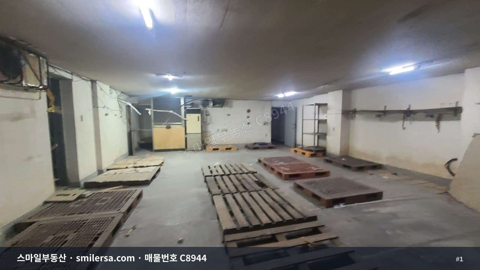 부산광역시 부산진구 전포동 상가 내부 사진 C8944