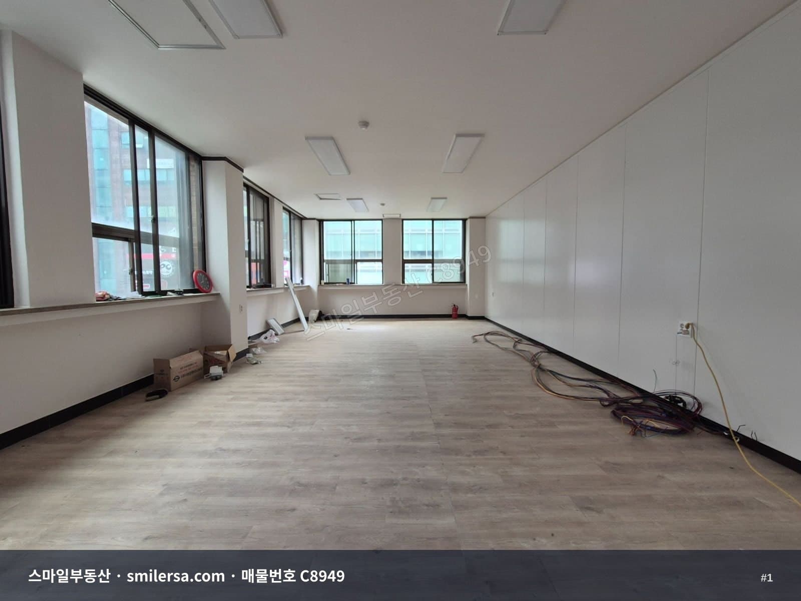 부산광역시 동구 범일동 사무실 내부 사진 C8949