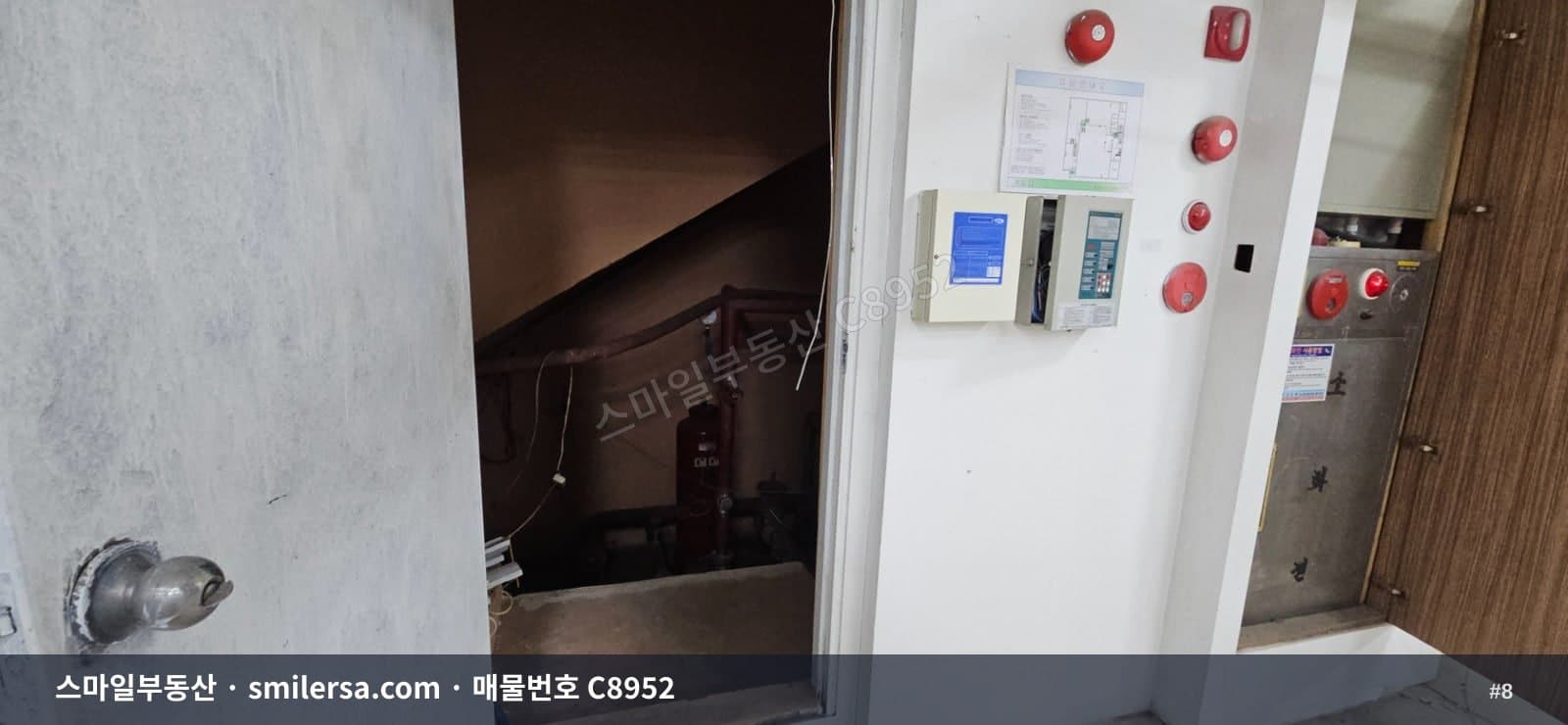 경성대역 5번출구 인근 60평 지하 상가, 사무실로 활용 좋은 대형 공간 썸네일 8