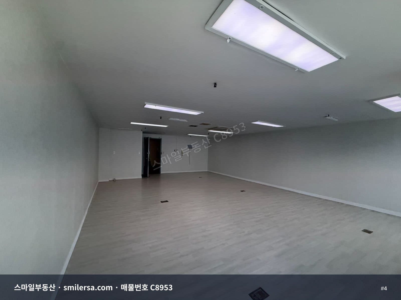전포역 인근 깔끔한 사무실, 주차 가능한 12층 오피스텔 썸네일 4