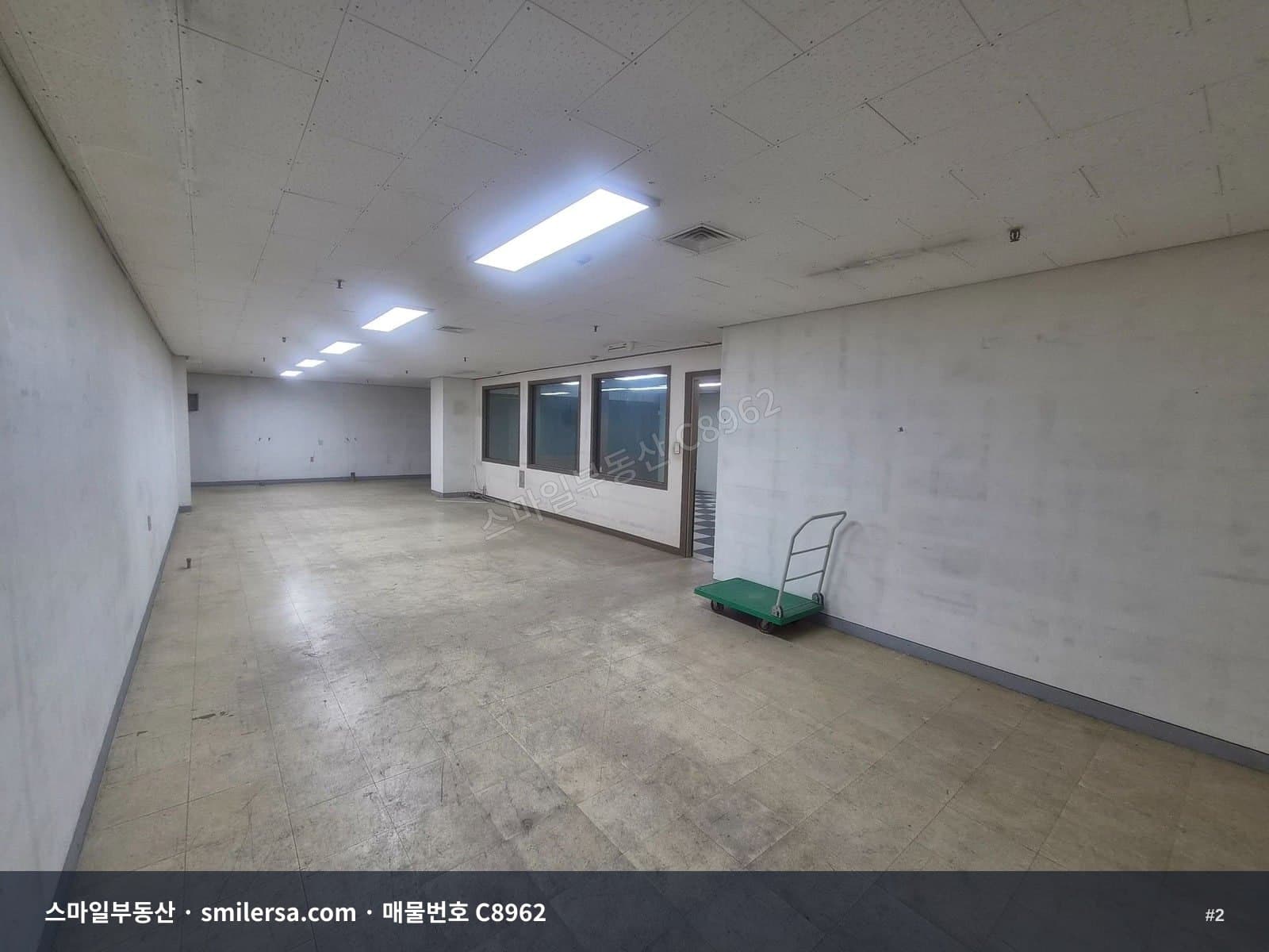 전포동 전자상가 인근 대형 지하1층 사무실 썸네일 2