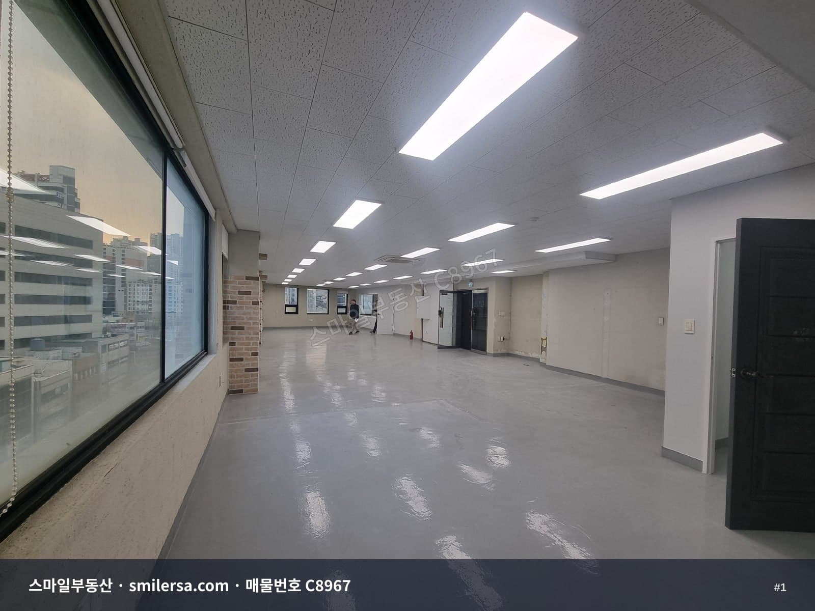 부산광역시 부산진구 범천동 사무실 내부 사진 C8967