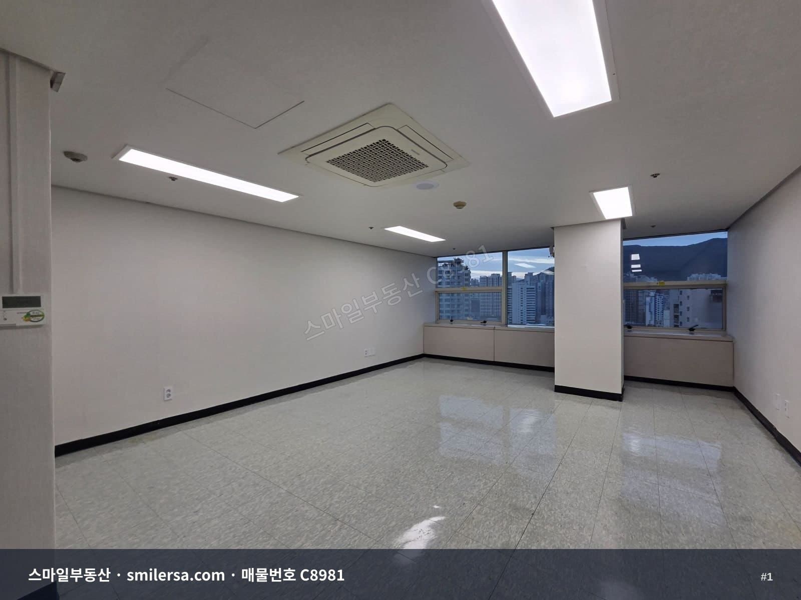 부산광역시 부산진구 부전동 상가 내부 사진 C8981