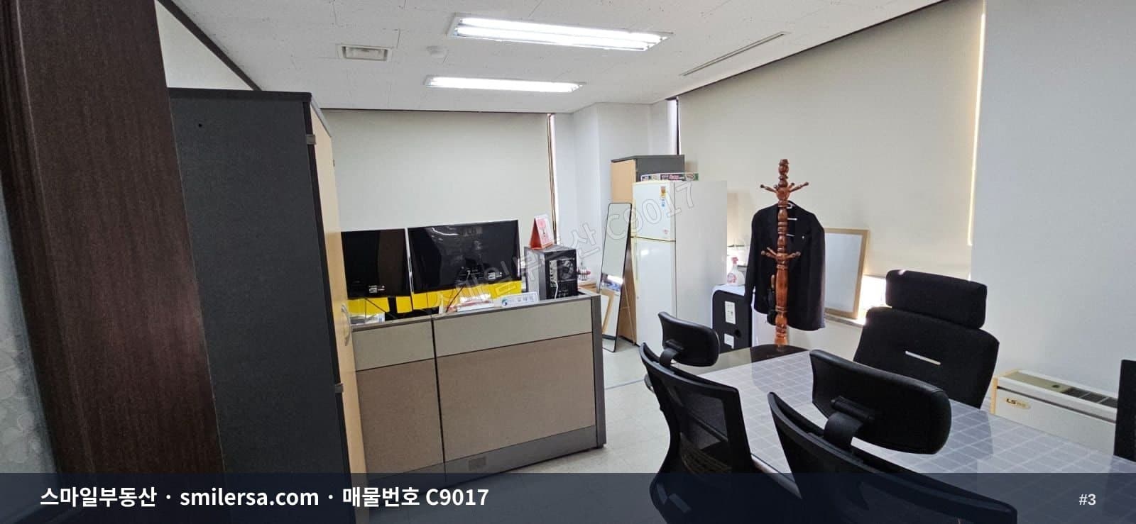 거제대로변 깨끗한 사무실 2층 65평, 즉시입주 가능 썸네일 3