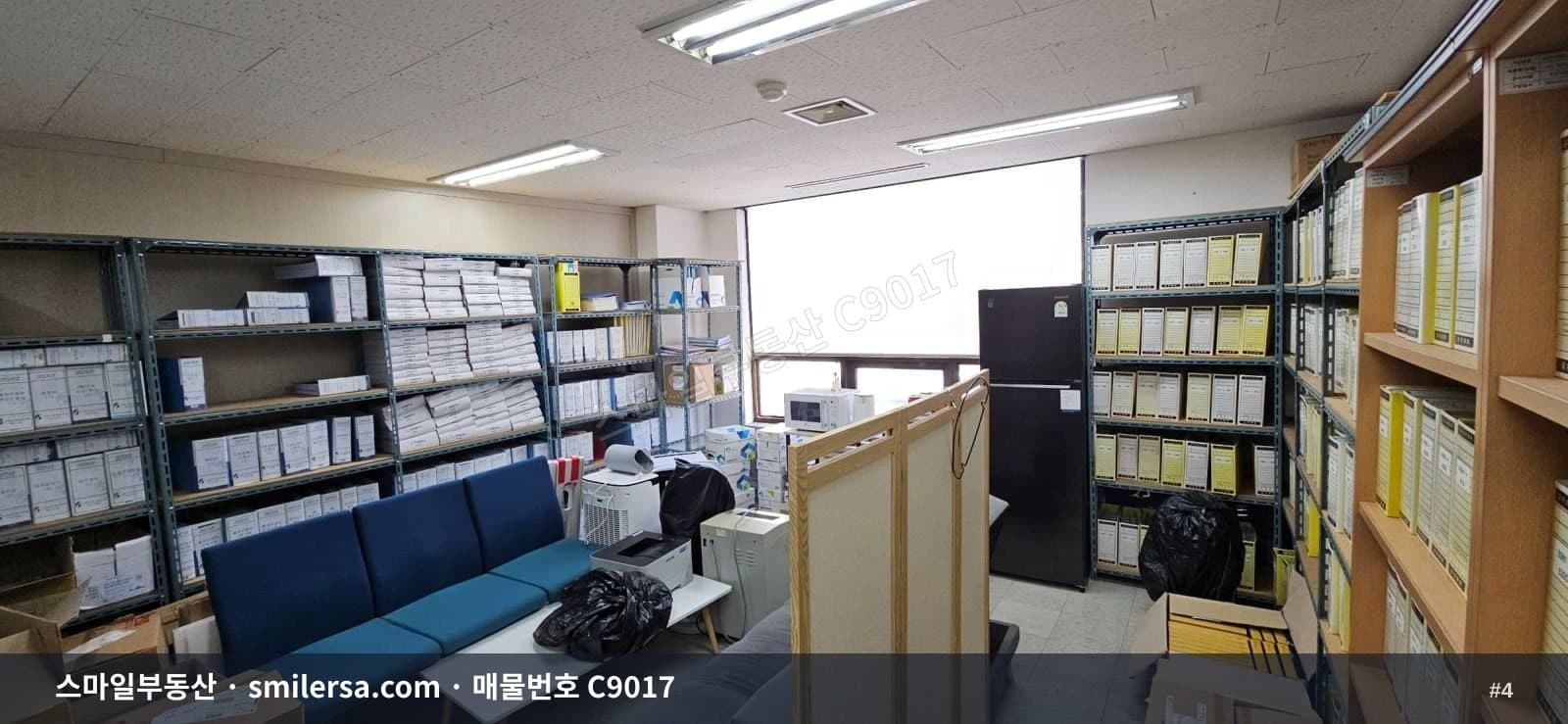 거제대로변 깨끗한 사무실 2층 65평, 즉시입주 가능 썸네일 4