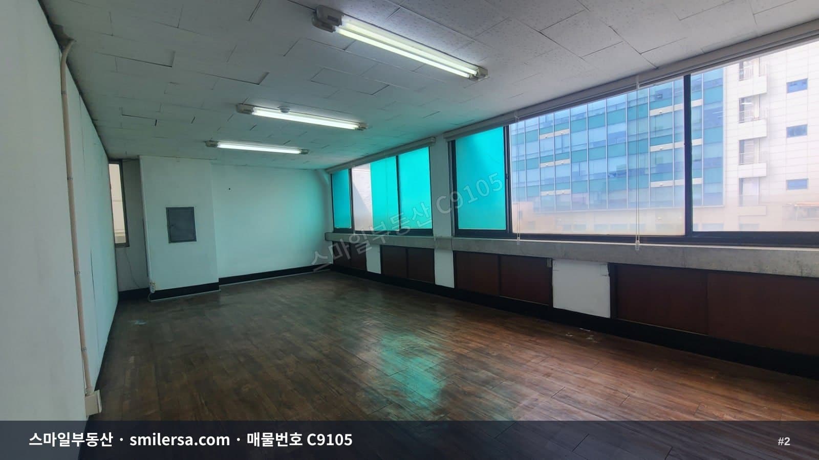 중앙동4가 크라운하버호텔 인근 월 30만원 소형 사무실 썸네일 2