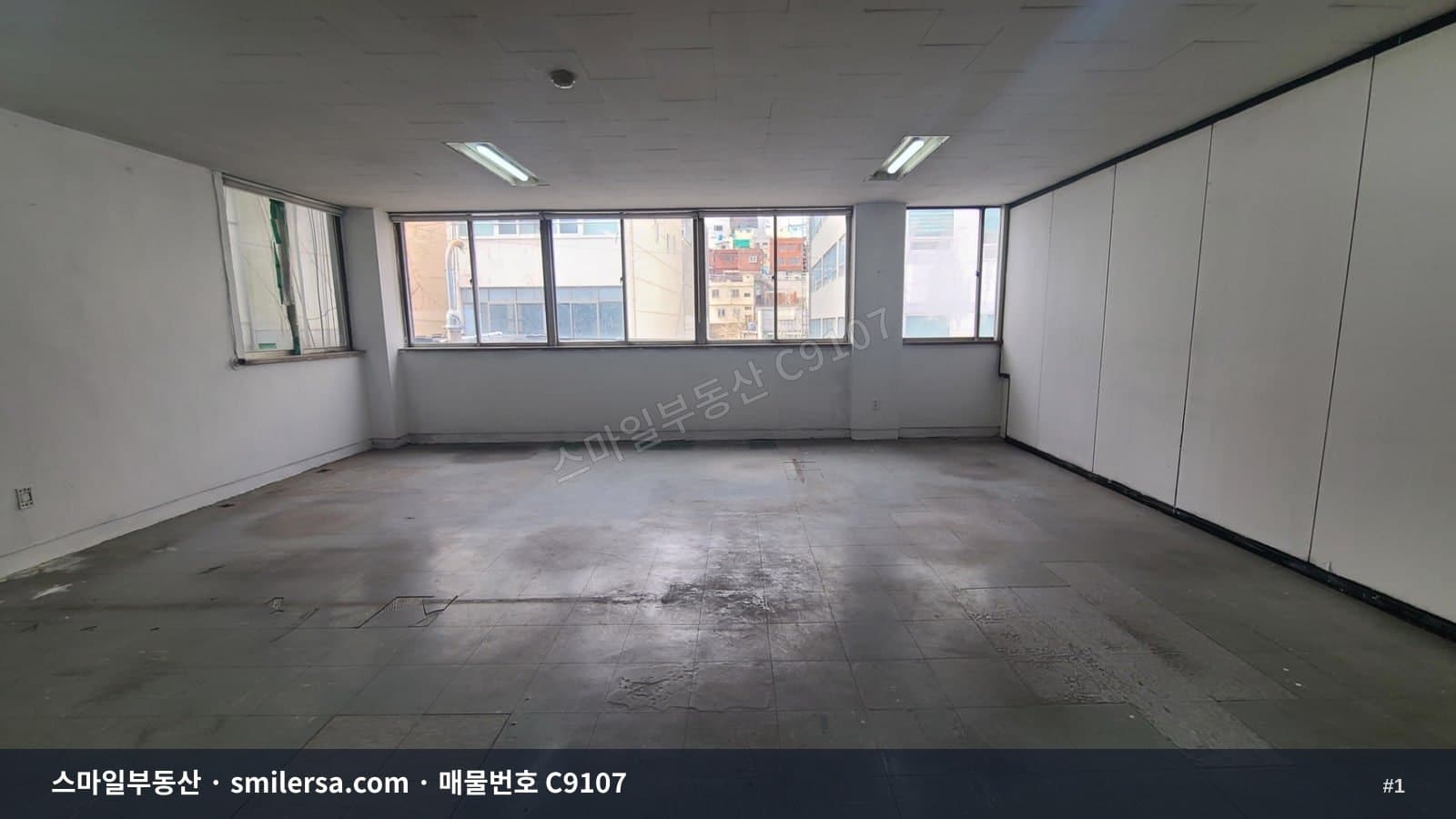 부산광역시 중구 중앙동4가 상가 내부 사진 C9107