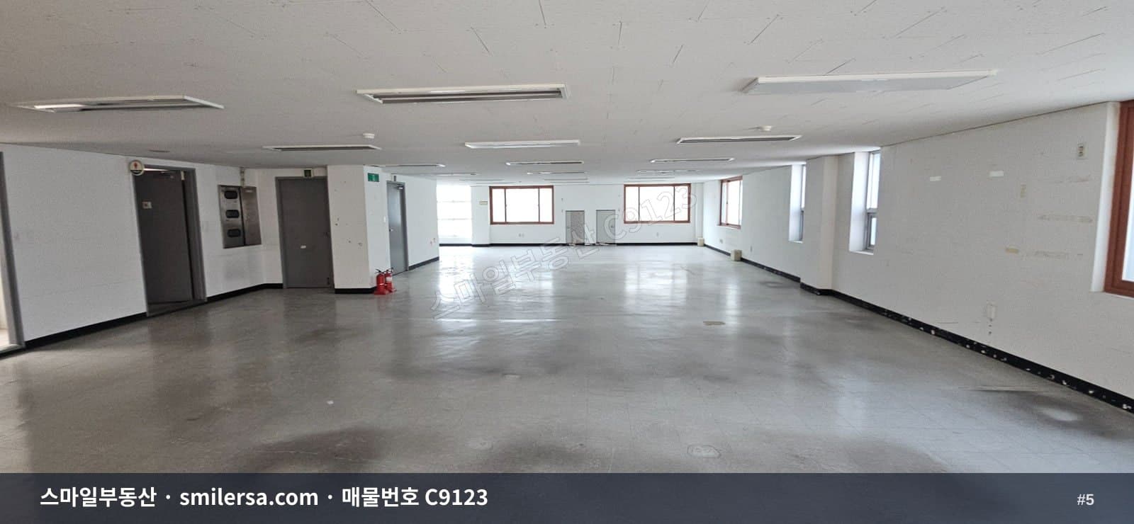 대연동 남구청 인근 대형사무실, 74평 규모 역세권 입지 썸네일 5