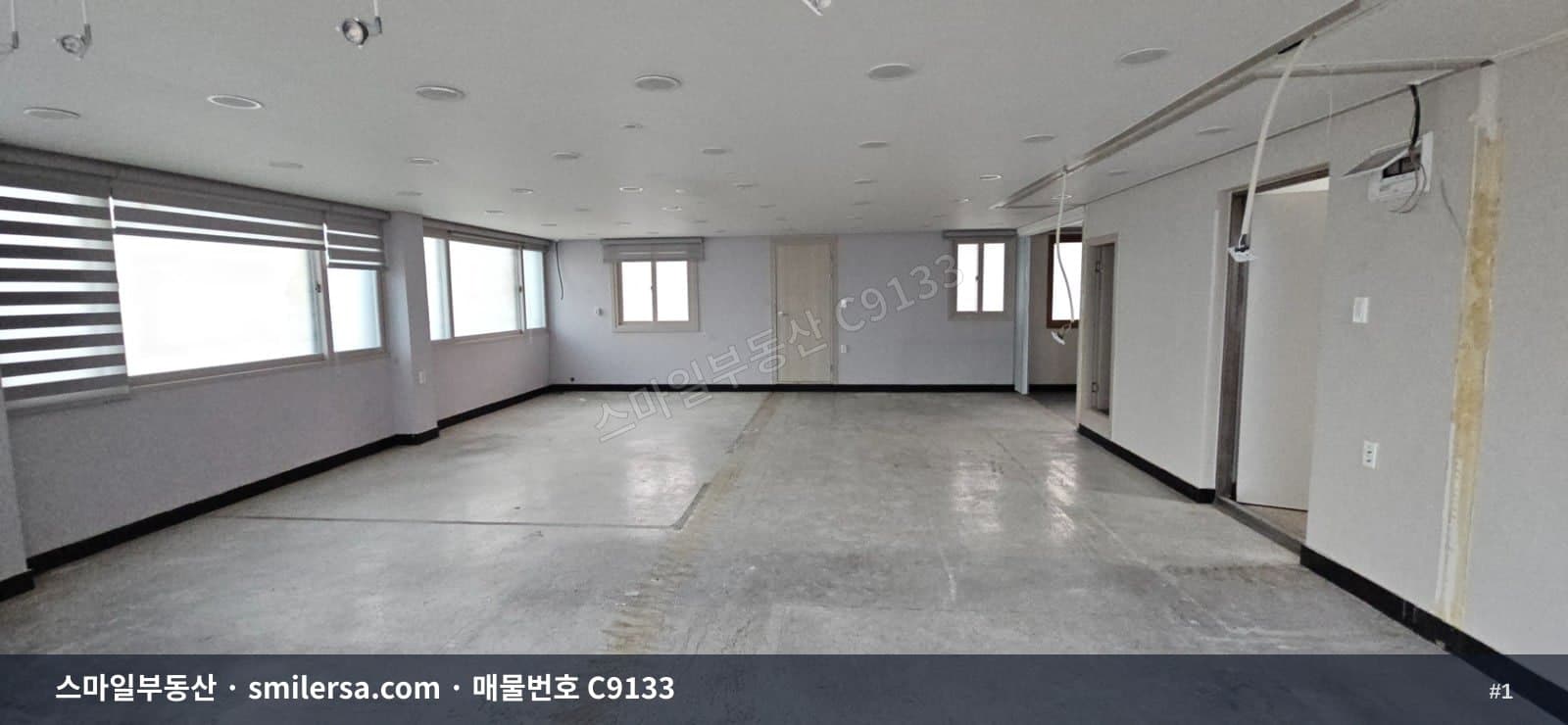 부산광역시 수영구 광안동 사무실 내부 사진 C9133