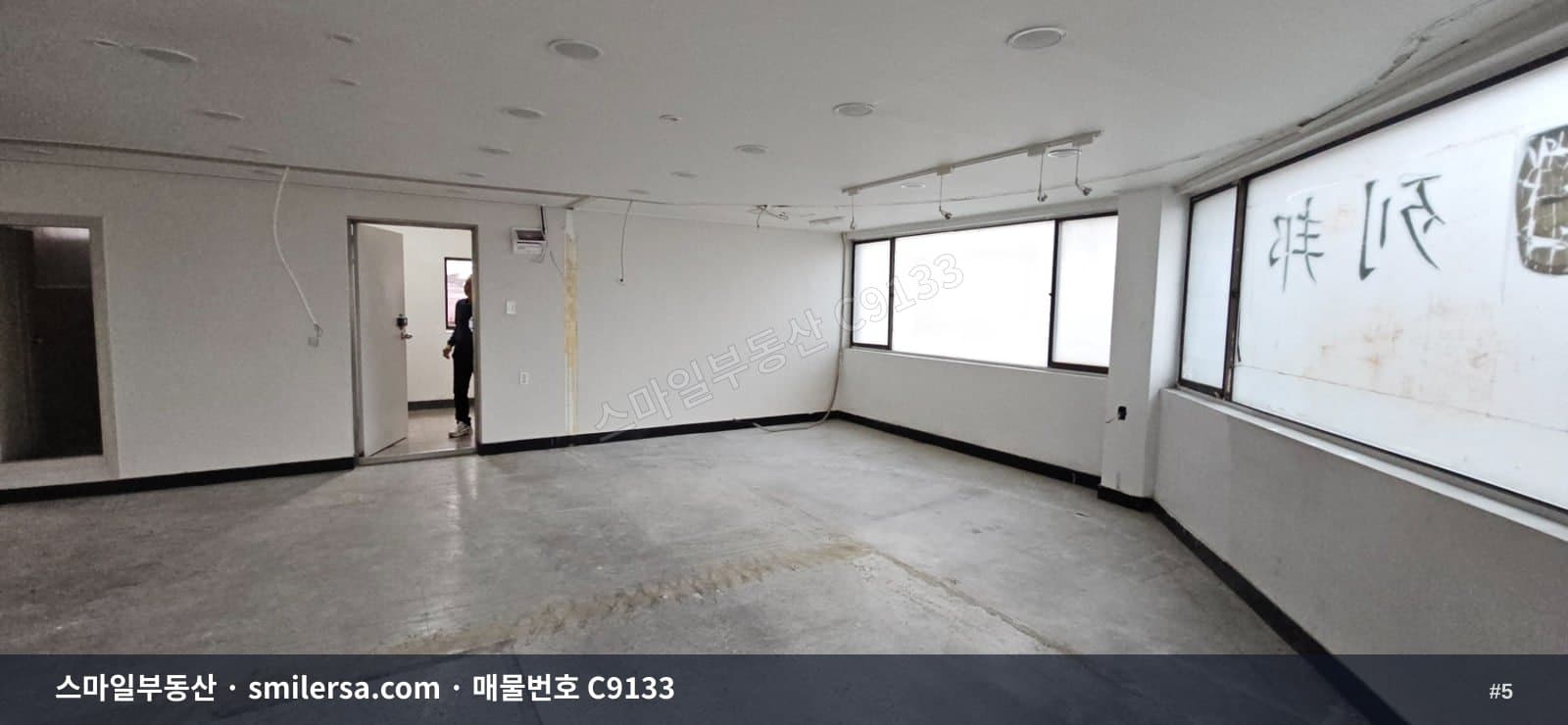 망미역 인근 가성비 좋은 사무실, 광안동 30평 월세 썸네일 5