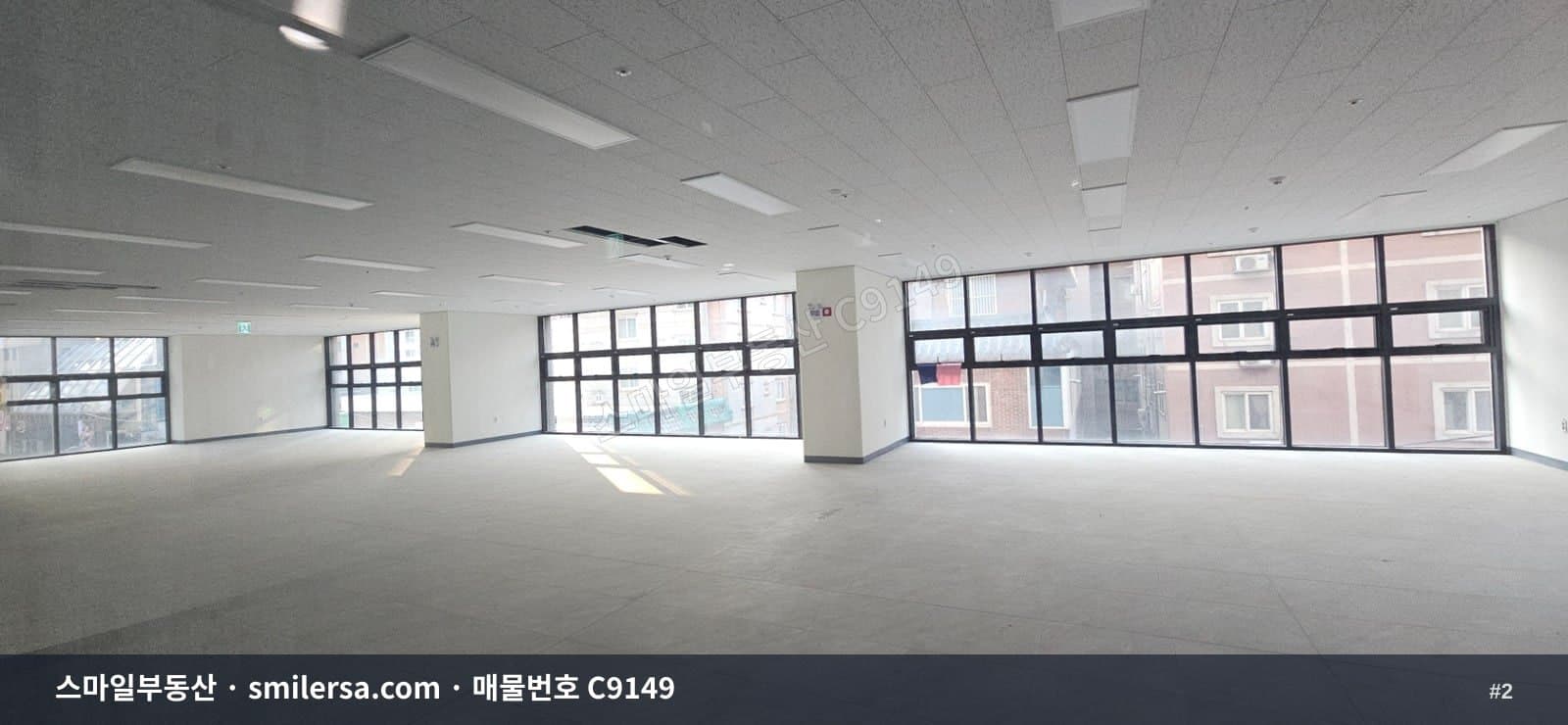 연산동 시청인근 대형 상가, 노출 좋은 2층 142평 썸네일 2