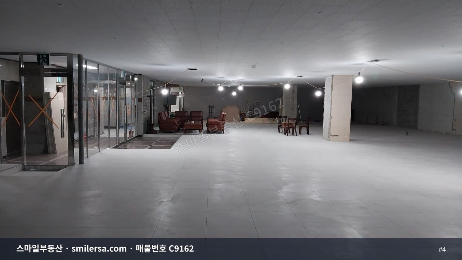 초량역 5번출구 바로 연결, 합리적 가격의 지하층 상가 썸네일 4
