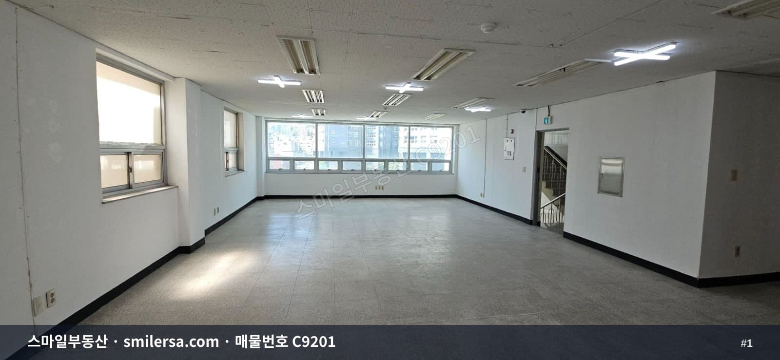 부산광역시 동래구 온천동 사무실 내부 사진 C9201