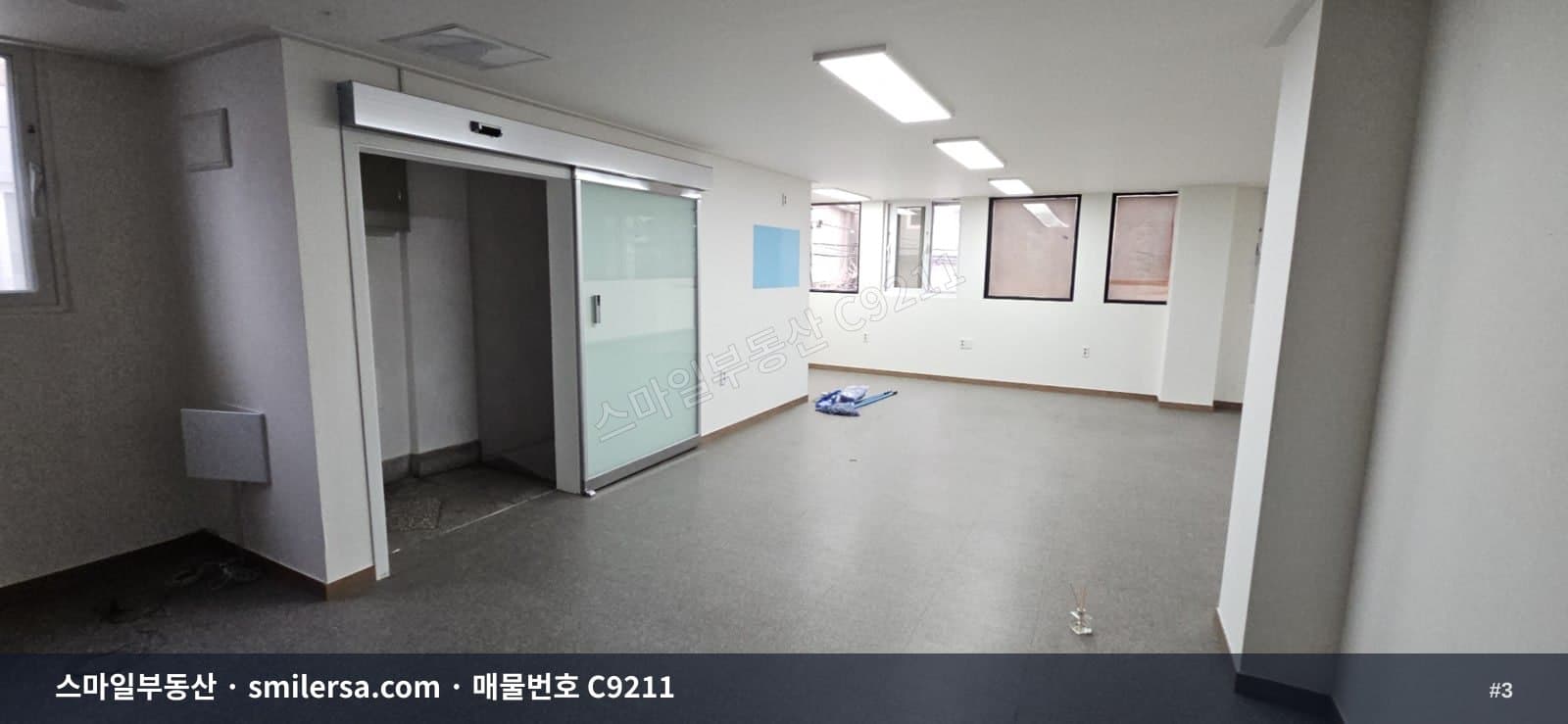 거제역 인근 깔끔한 상가·사무실, 39평 2층 월세 썸네일 3