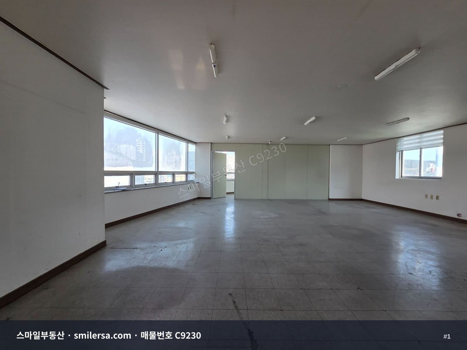 부산광역시 남구 대연동 상가 내부 사진 C9230