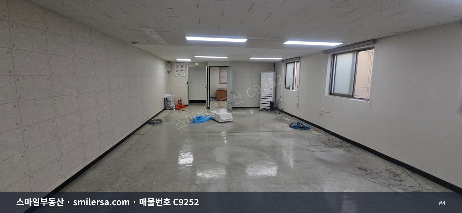 동래역 대동병원 건너편 골목 인근 사무실, 26평 2층 월세 썸네일 4
