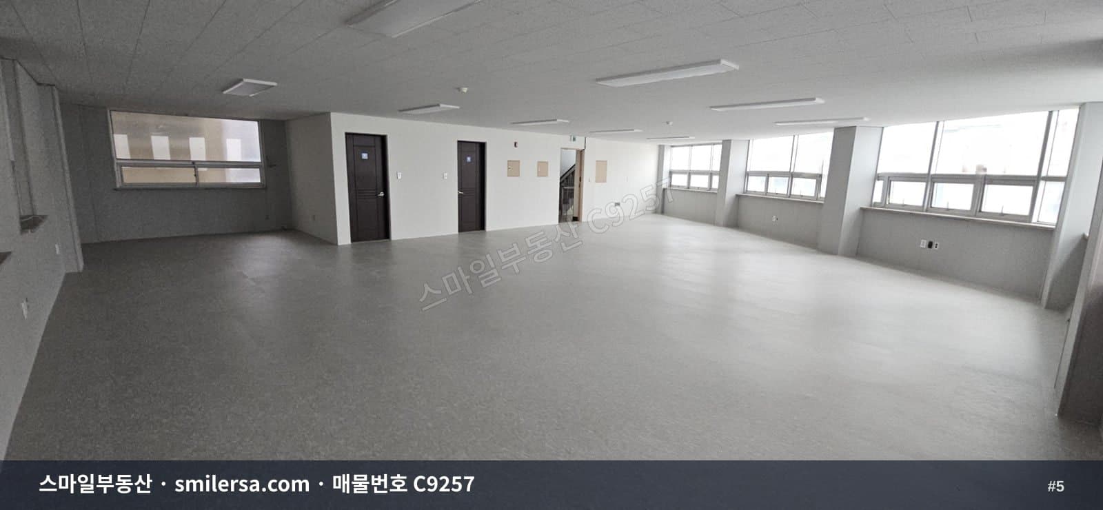 명륜역 인근 깔끔한 중형사무실, 온천동 46평 리모델링 매물 썸네일 5