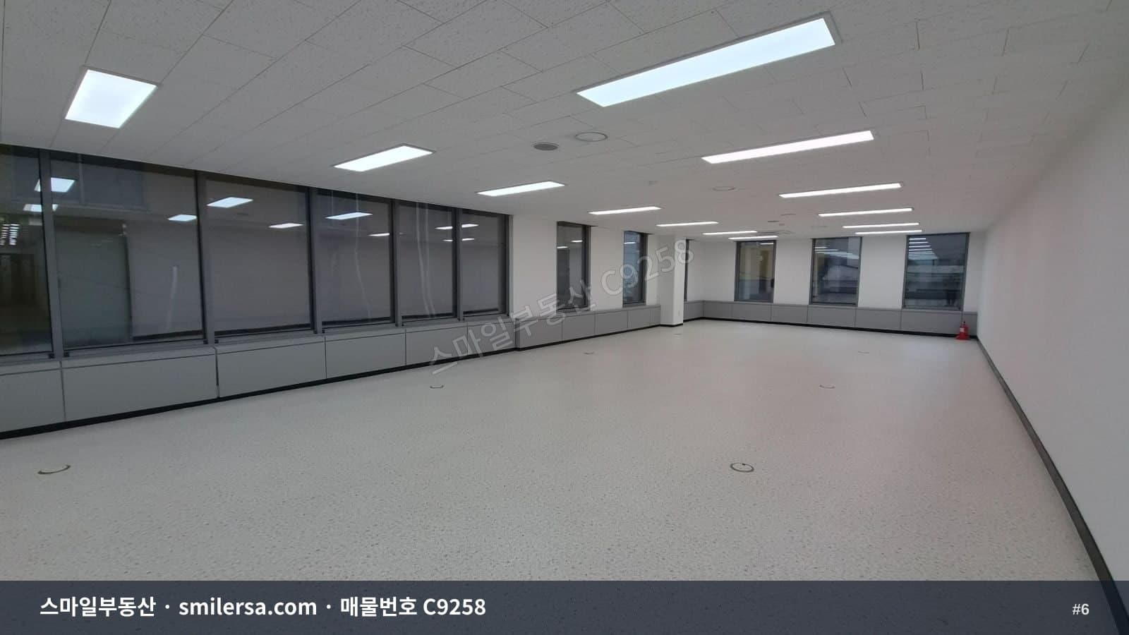 서면역 인근 관리 잘된 중형 사무실, 부전동 85평 월세 썸네일 6