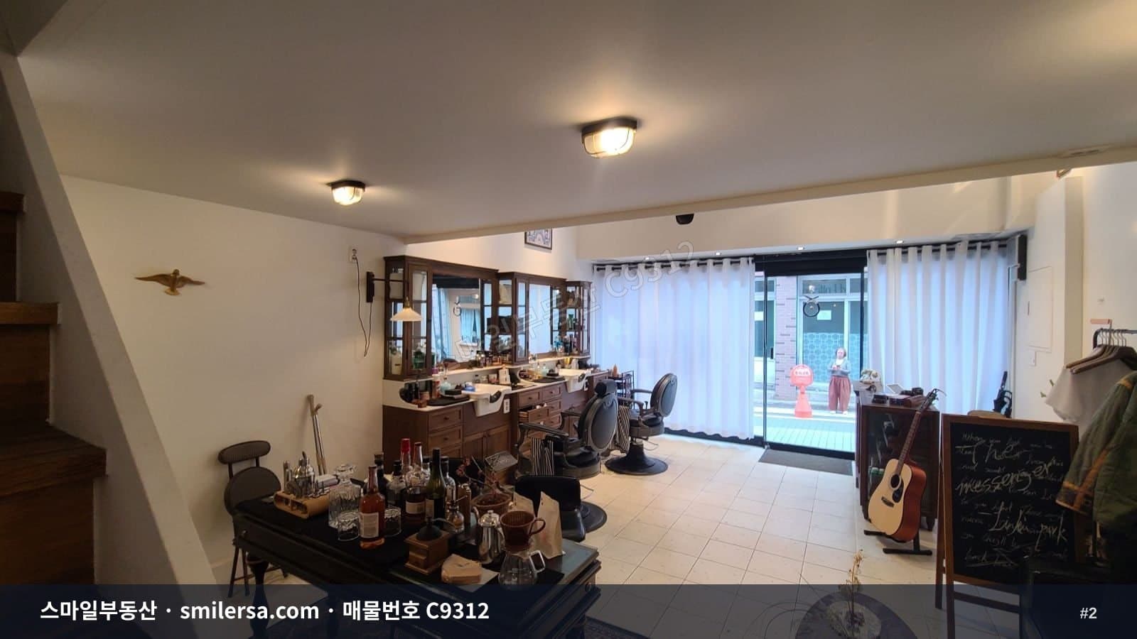 전리단길 핫한 라인 복층 구조 1층 상가, 12평 월세 썸네일 2