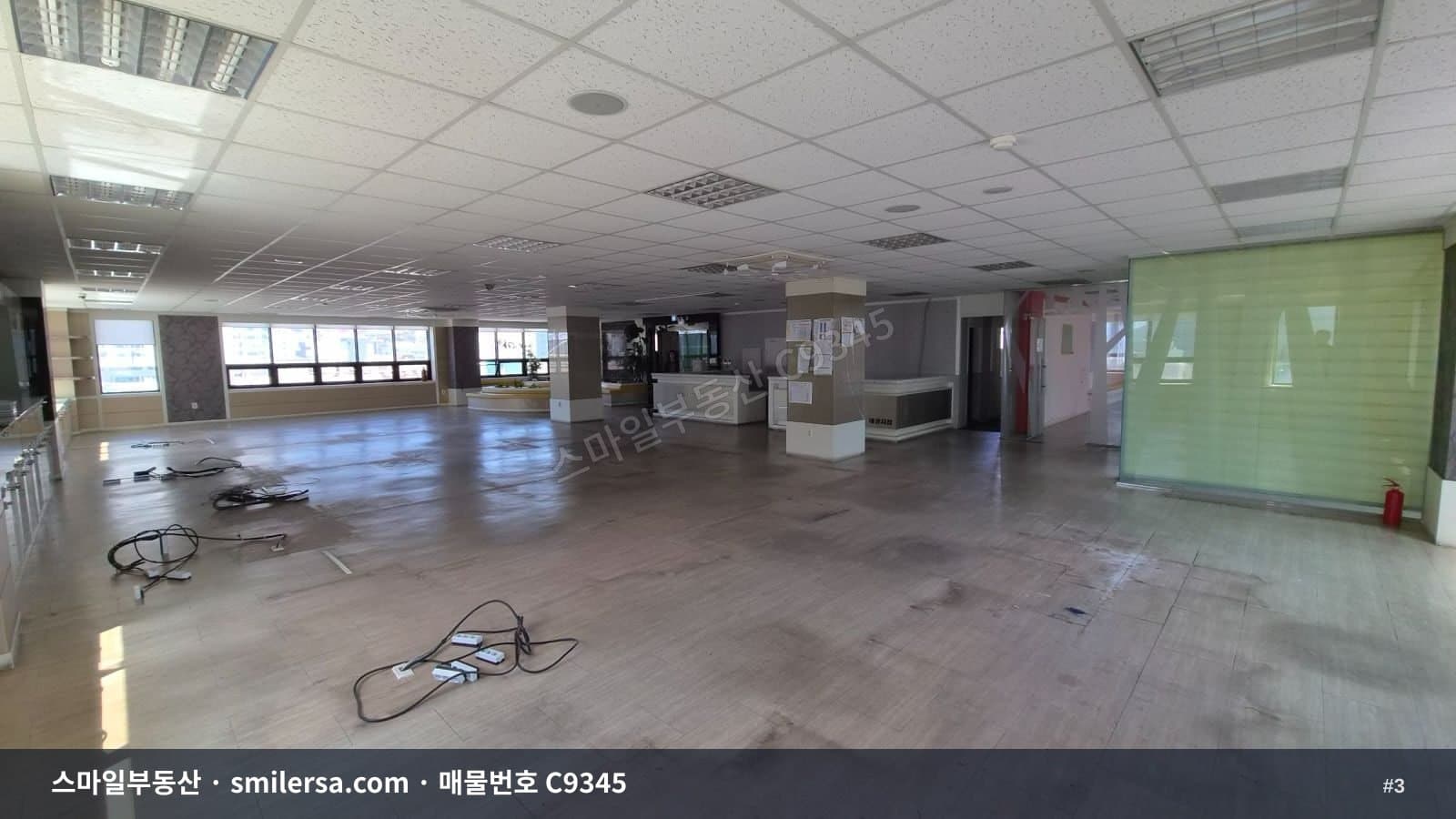 범일동 대로변 대형사무실, 100평대 넓은 공간 월세 매물 썸네일 3