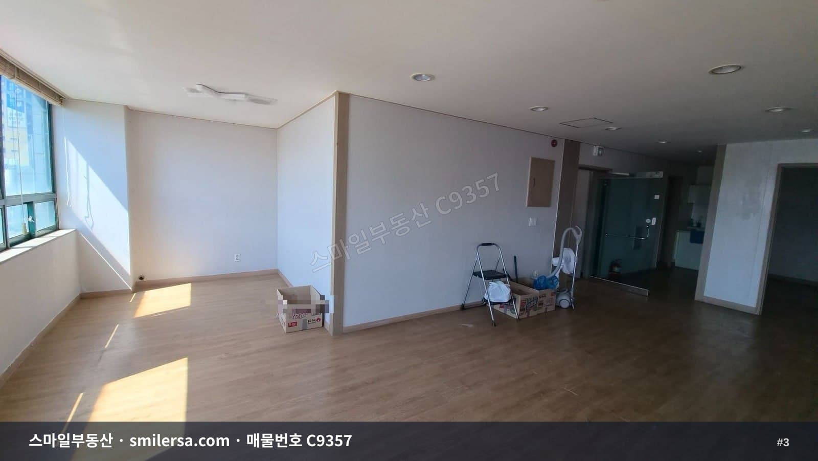 부산진역 대로변 접근성 좋은 사무실 - 수정동 월세 썸네일 3