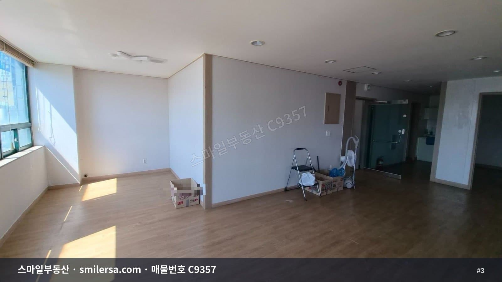 부산진역 대로변 접근성 좋은 사무실 - 수정동 월세 썸네일 3