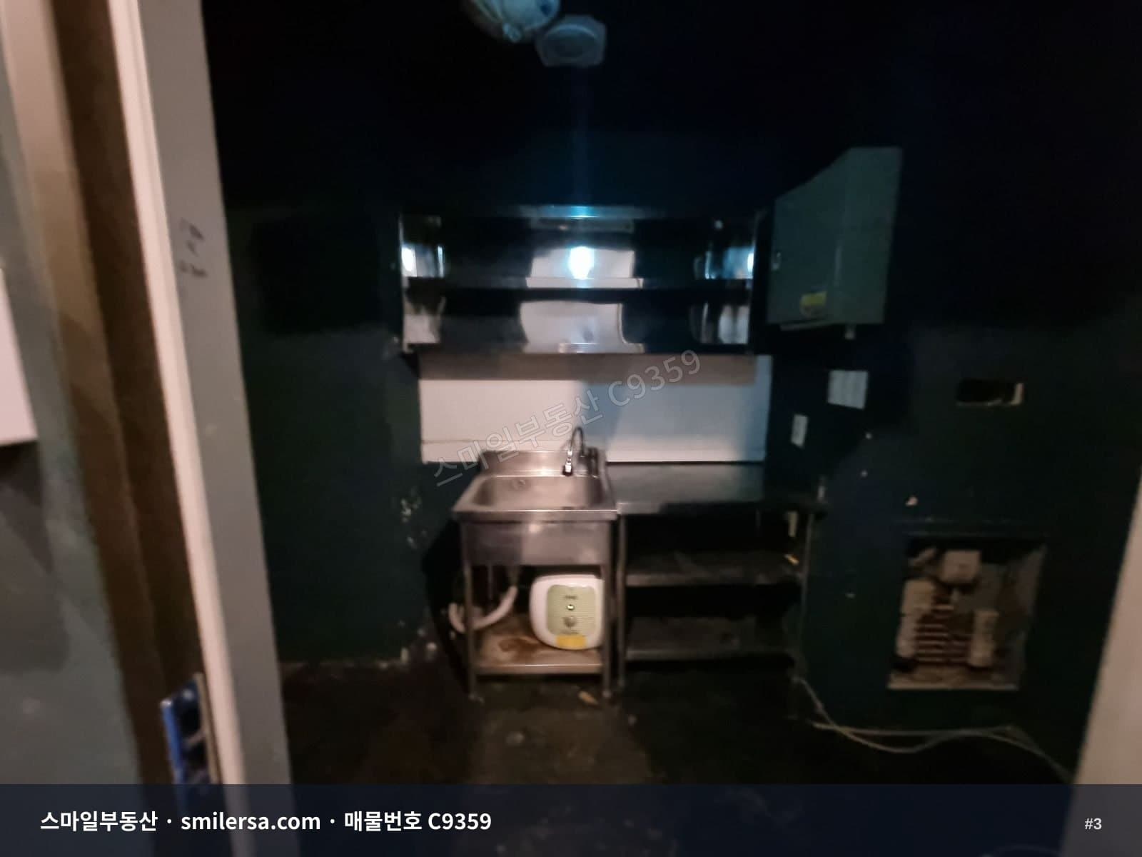 부전동 상상마당 인근 대로변 2층 상가, 주점·바 영업 적합 썸네일 3
