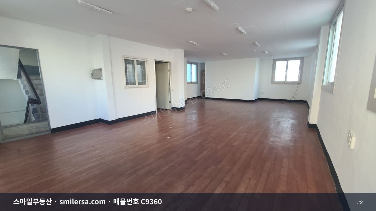 연산동 대로변 4층 사무실, 채광 좋고 가성비 괜찮은 26평 썸네일 2