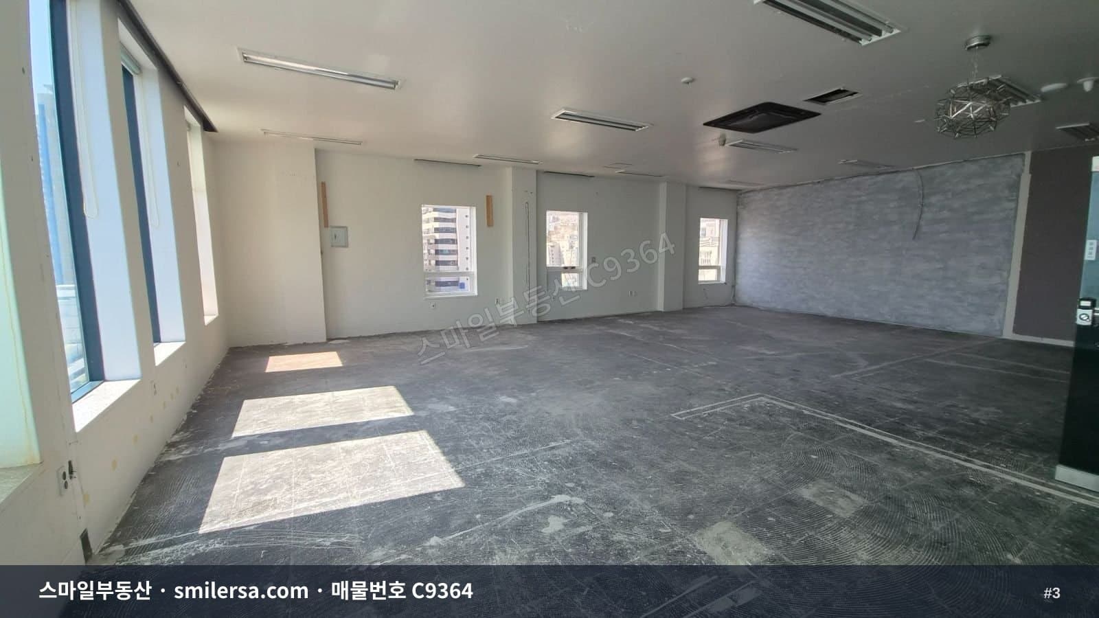 부산진역 인근 대로변 대형 사무실 82평, 즉시입주 가능 썸네일 3