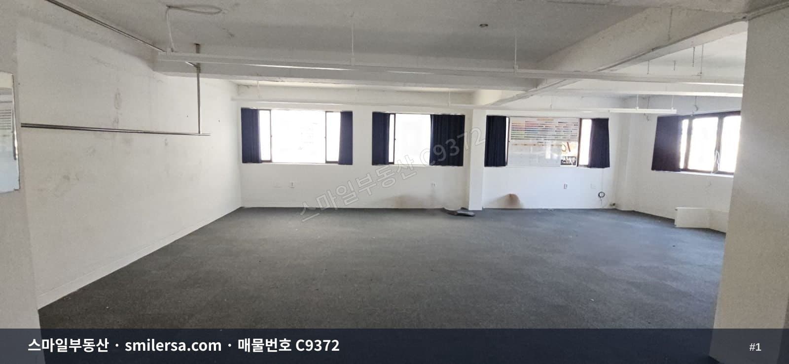 신암 CBS인근 깔끔한 소형사무실, 범천동 가성비 월세 매물 - 1