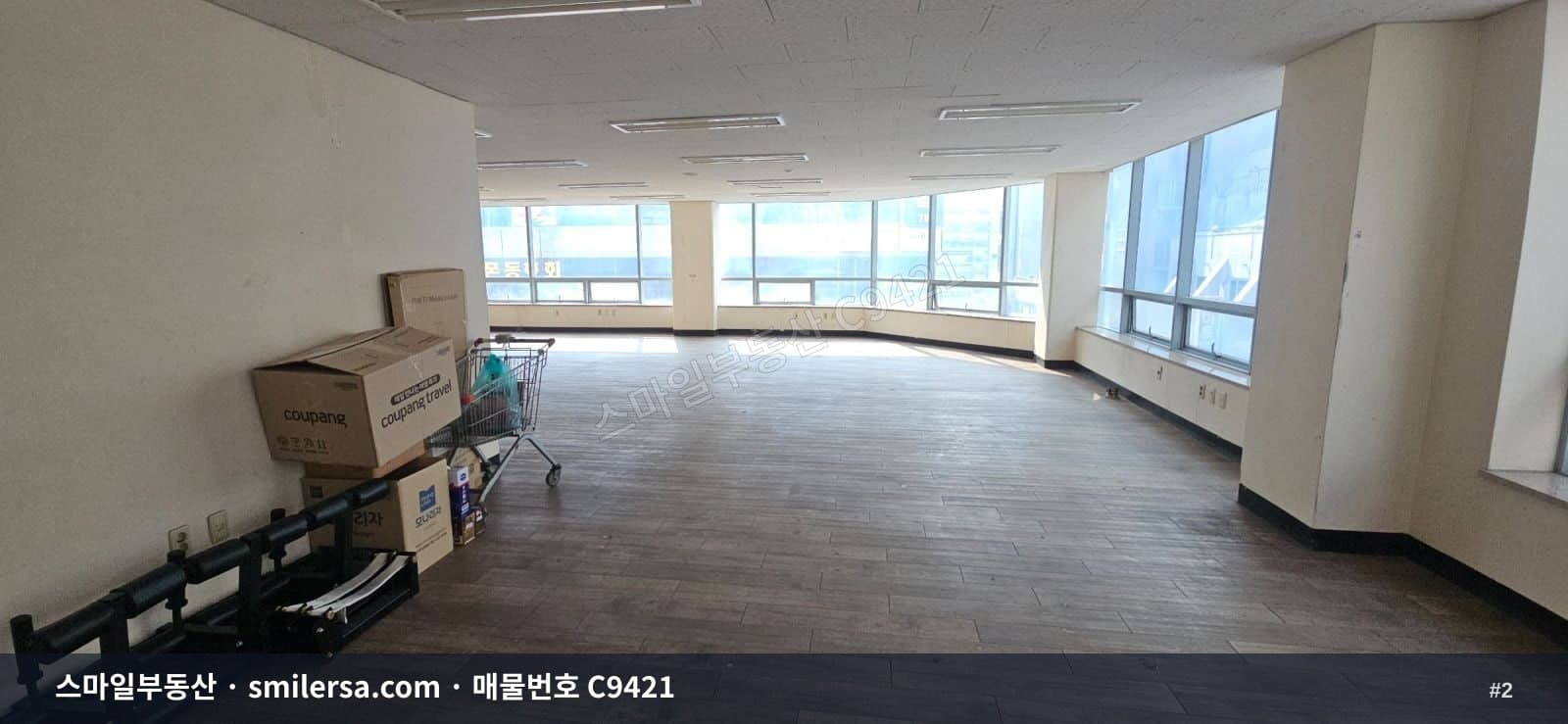 장산역 인근 넓고 탁 트인 중형 사무실 썸네일 2
