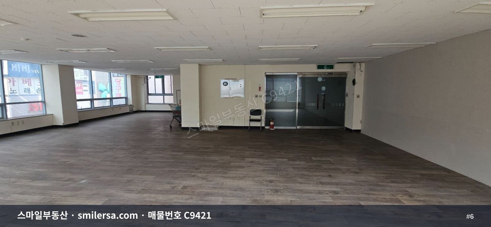 장산역 인근 넓고 탁 트인 중형 사무실 썸네일 6