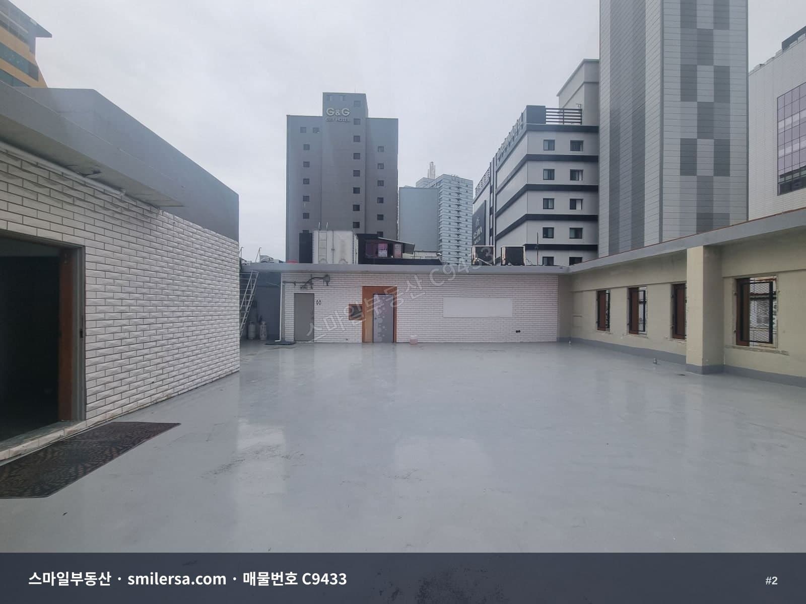 부전동 상상마당 인근 루프탑 활용 가능한 5층 코너 상가 썸네일 2
