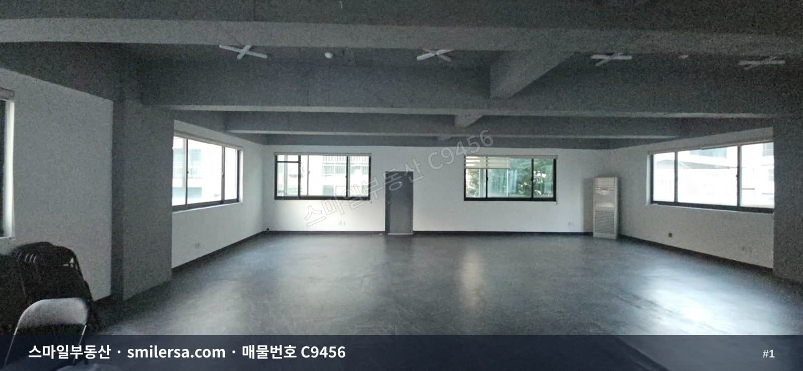 동래역 인근 대로변 깔끔한 48평 사무실 - 1