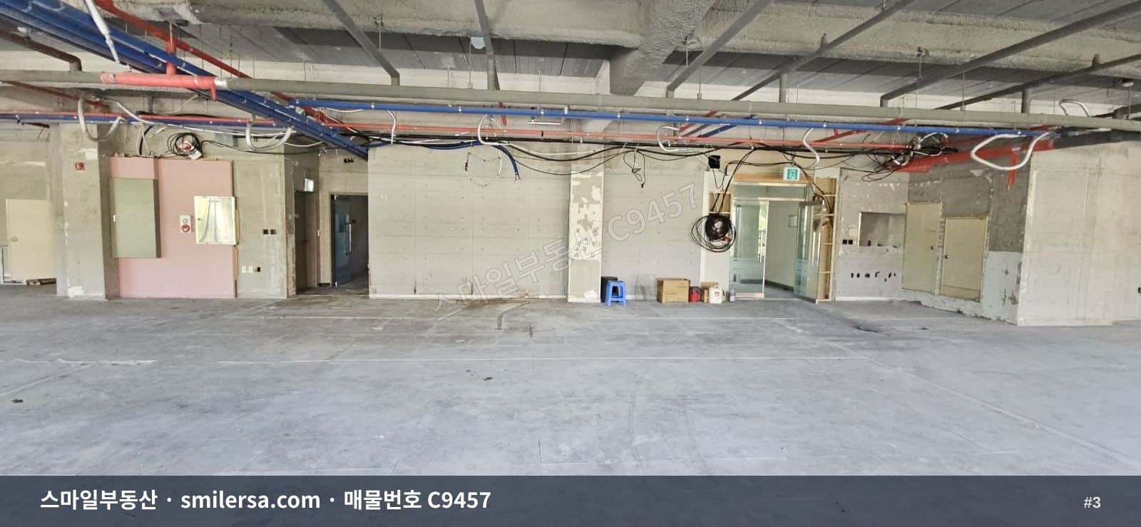 동래역 인근 156평 대형 상가, 사무실로도 활용 가능한 2층 공간 썸네일 3