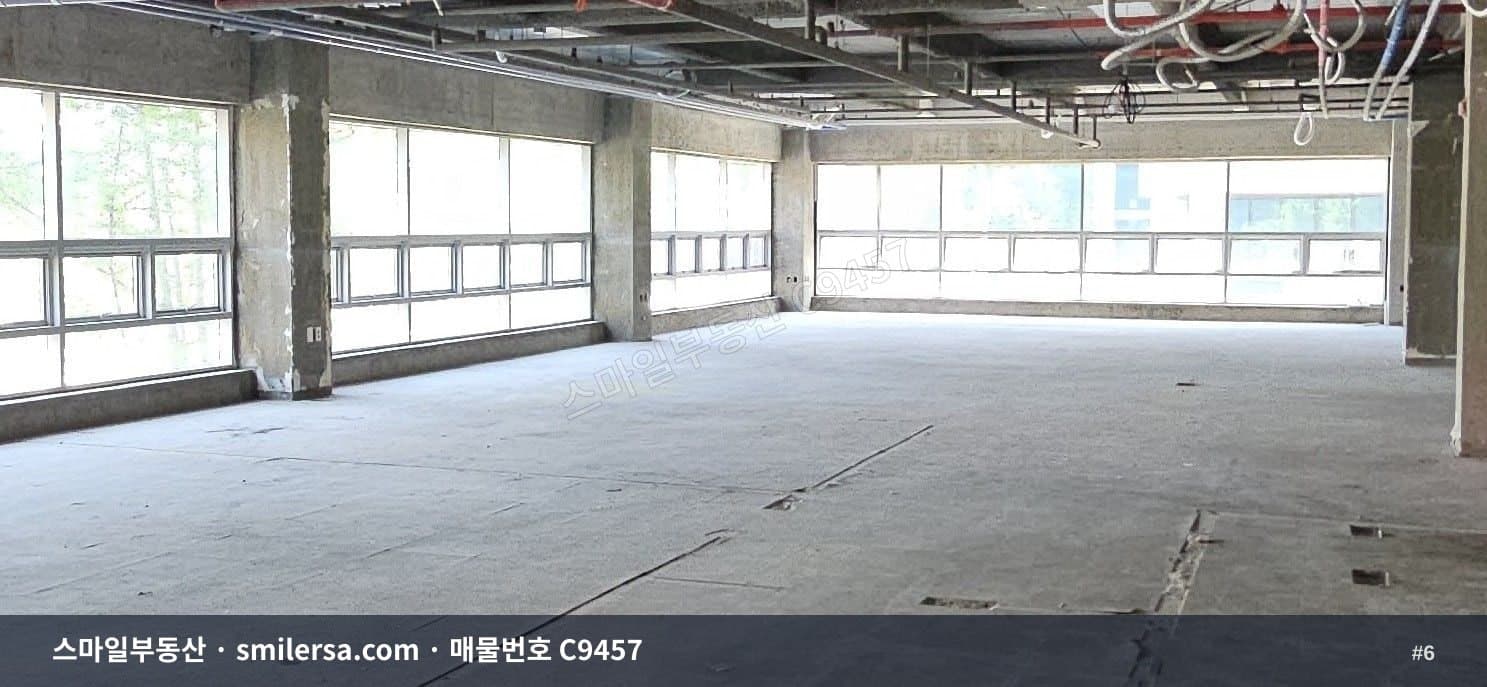동래역 인근 156평 대형 상가, 사무실로도 활용 가능한 2층 공간 썸네일 6