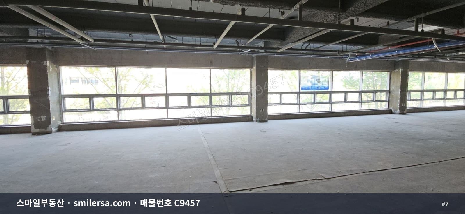 동래역 인근 156평 대형 상가, 사무실로도 활용 가능한 2층 공간 썸네일 7