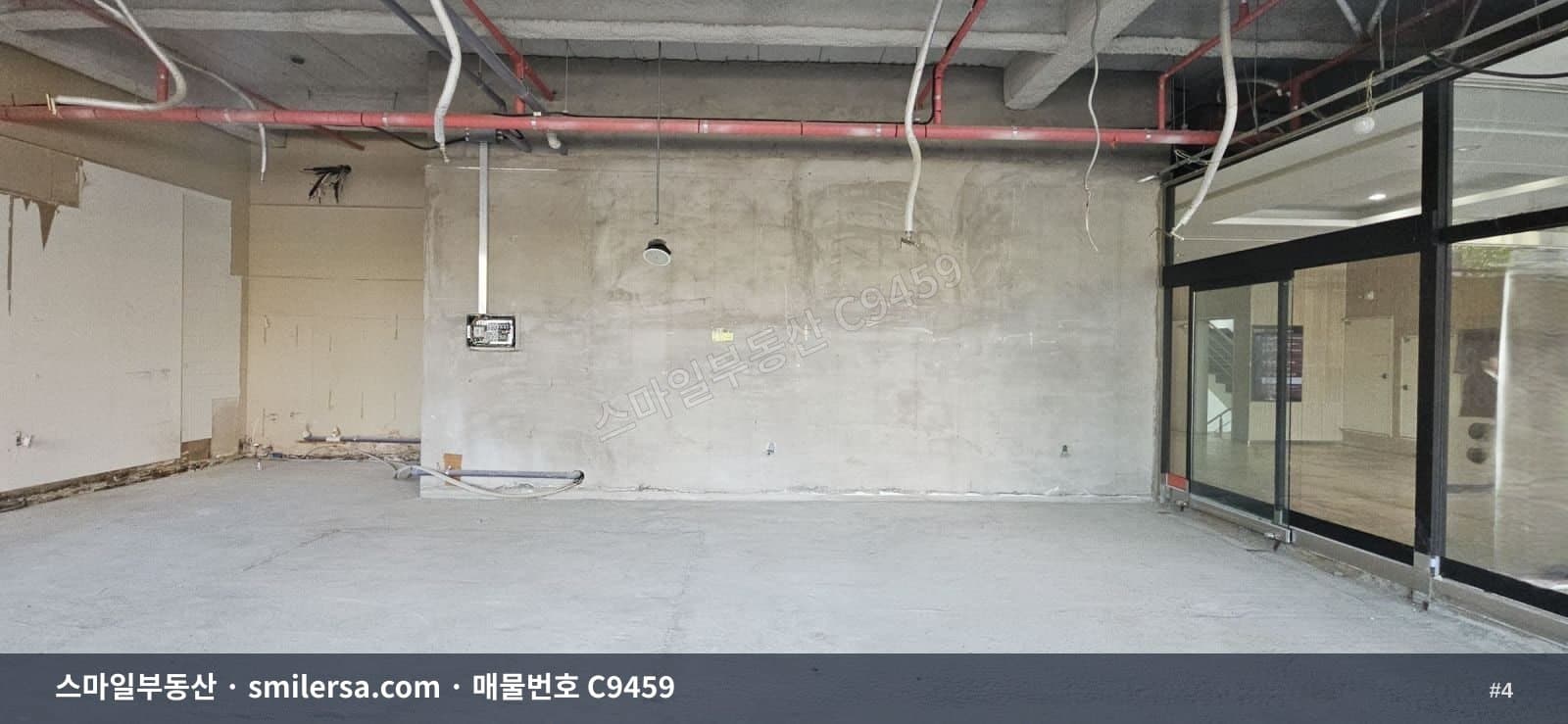 동래역 인근 1층 상가, 노출 좋은 42평 공간 썸네일 4