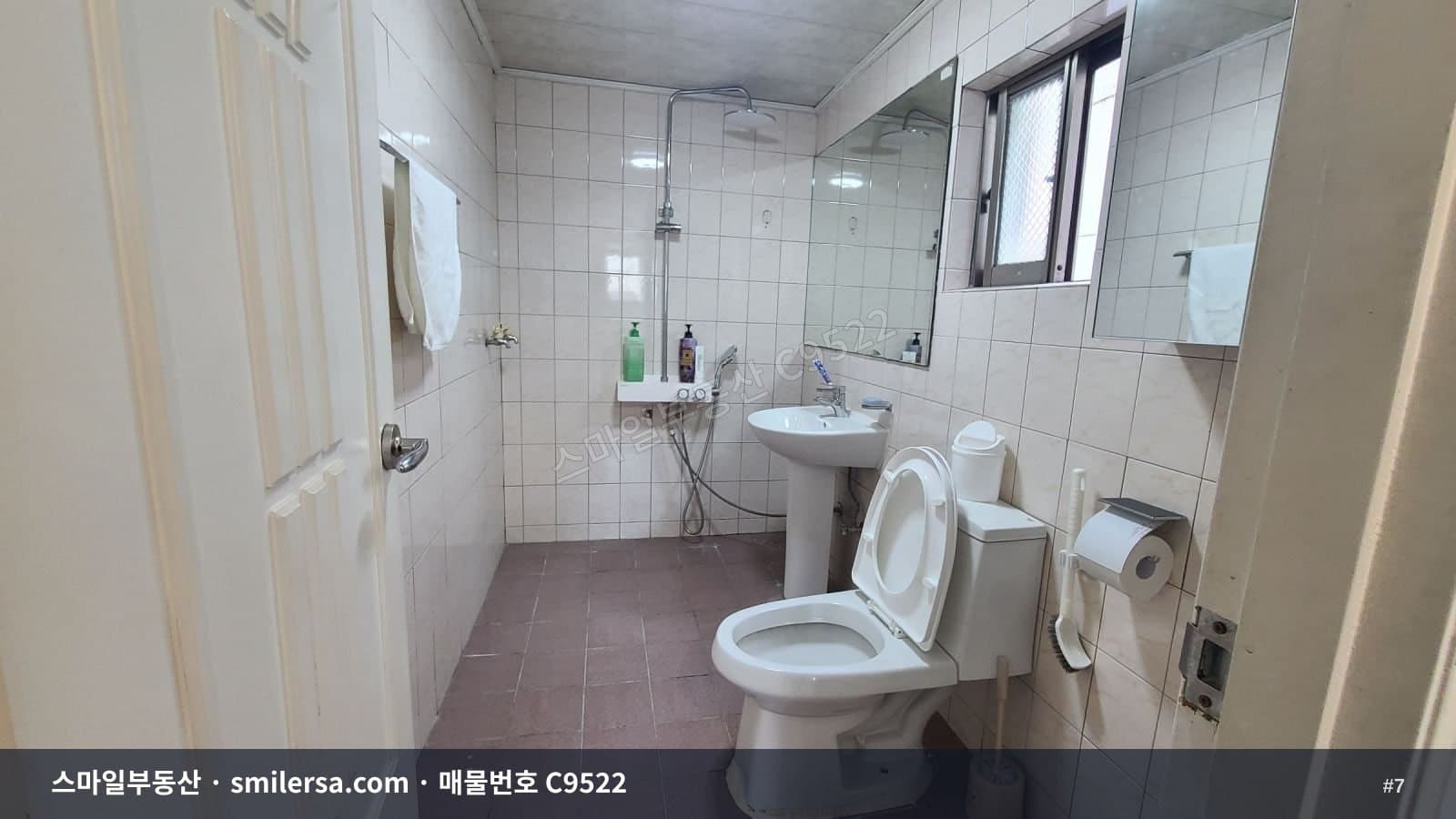 전포사잇길 테라스 있는 깔끔한 3층 상가 썸네일 7
