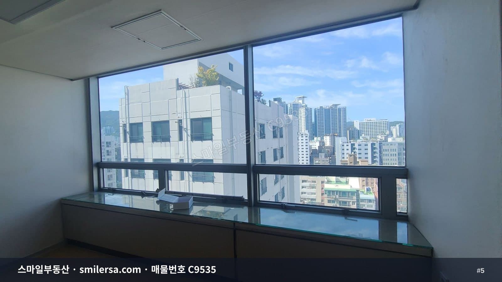 부전동 13층 사무실, 보증금 500에 월 30만원대 가성비 공간 썸네일 5