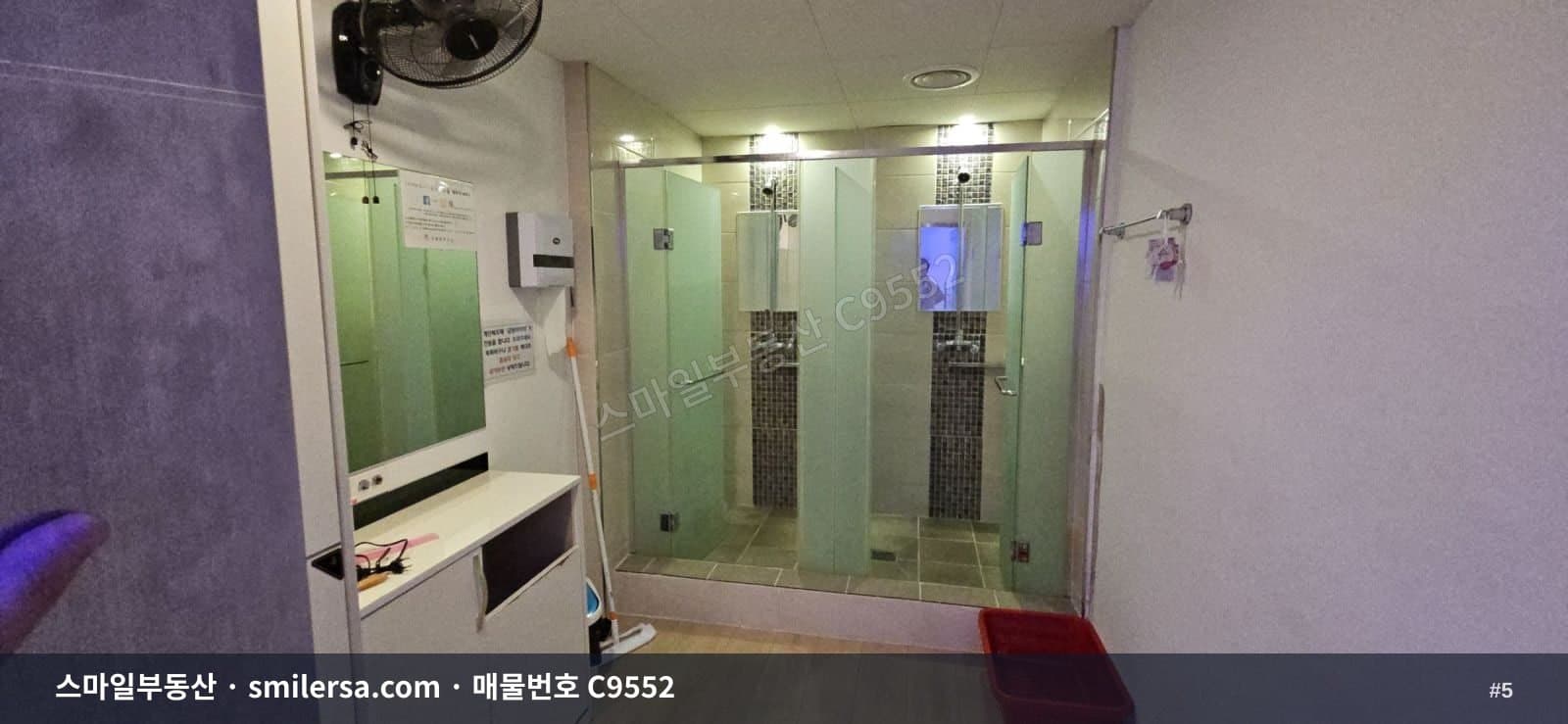 연산동 물만골 인근 지하 128평 다용도 상가 썸네일 5