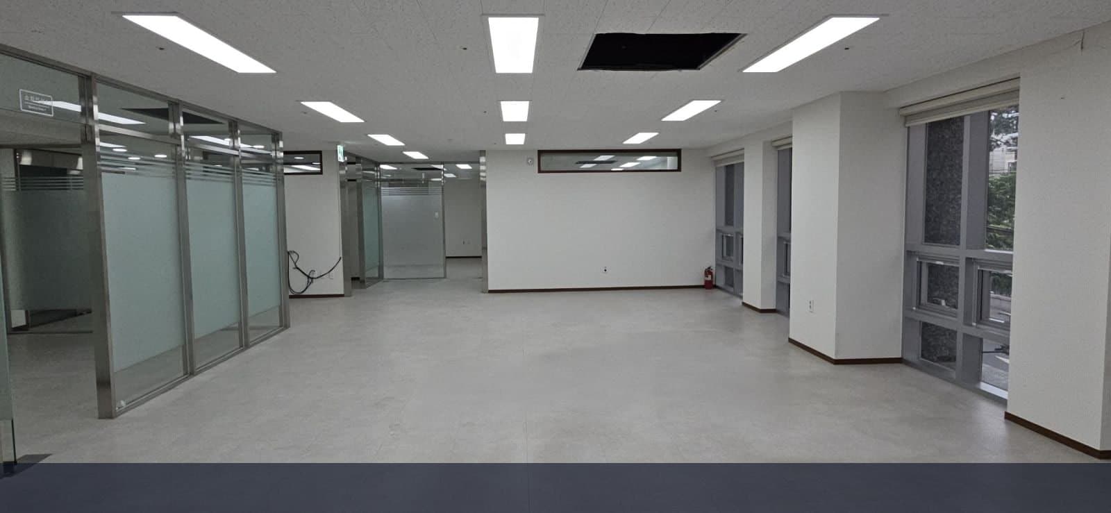 부전역 인근 대형 사무실, 전용 60평 규모 썸네일 4