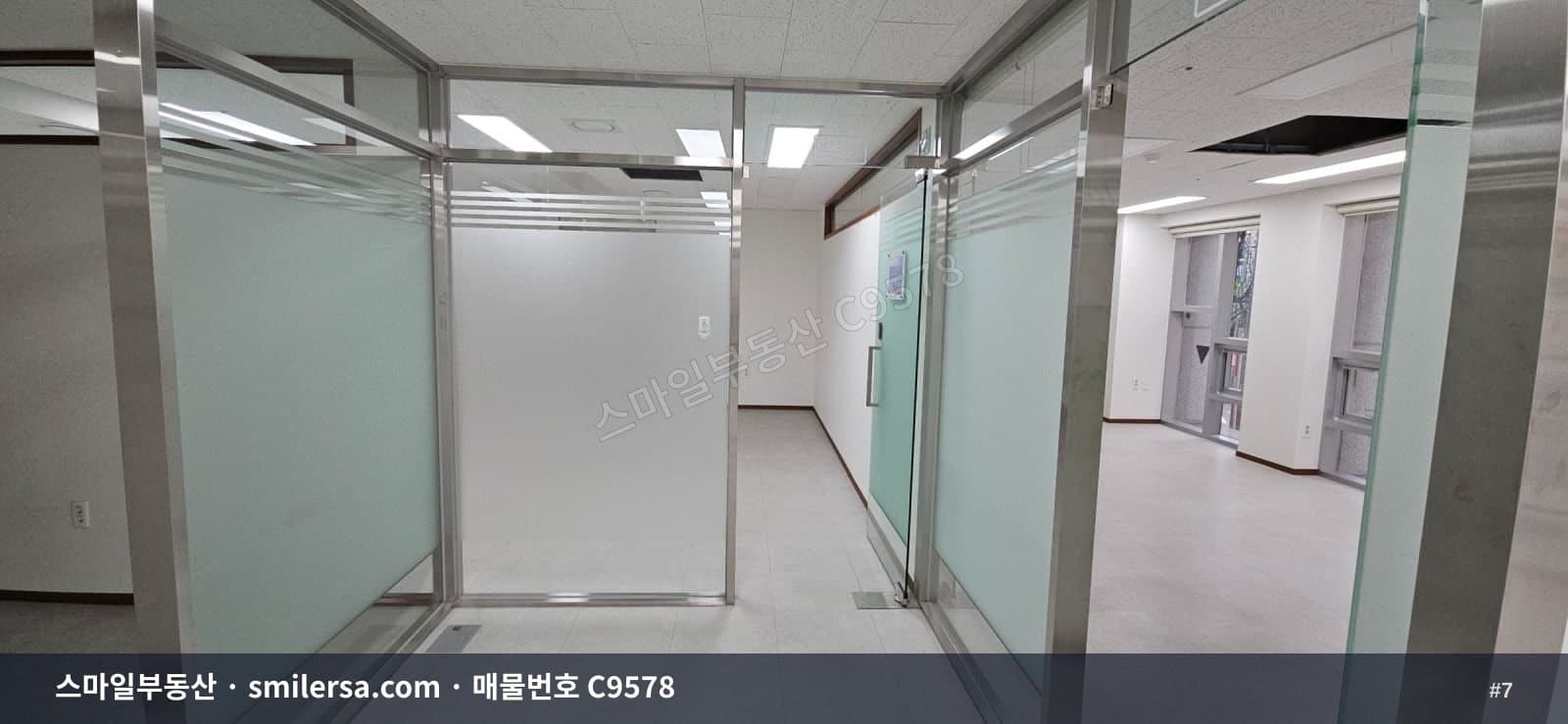 부전역 인근 대형 사무실, 전용 60평 규모 썸네일 7
