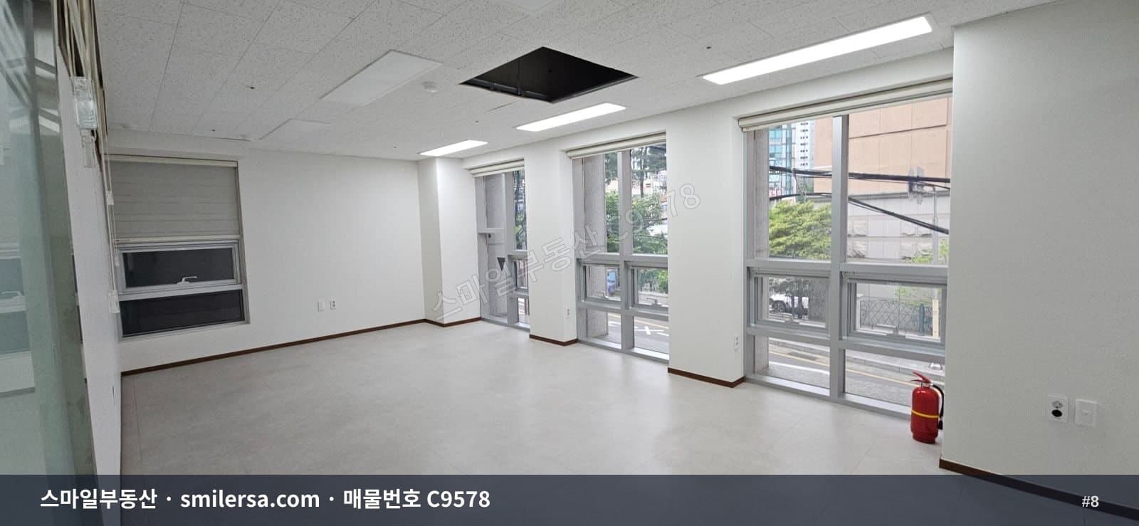 부전역 인근 대형 사무실, 전용 60평 규모 썸네일 8