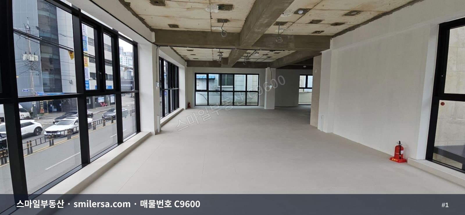 부산광역시 연제구 거제동 사무실 내부 사진 C9600